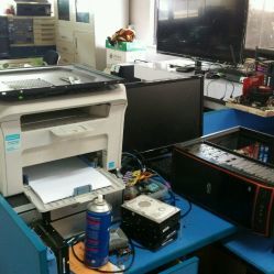 萬家鴻洲電腦 地址、電話與營業時間信息